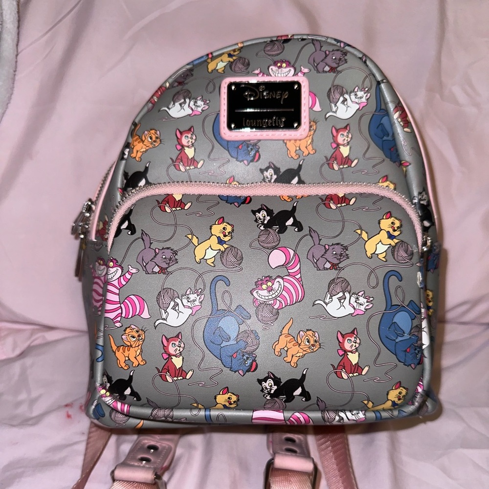 Loungefly Disney Cats AOP Mini Backpack And Wallet Chesire Cat Figaro Marie